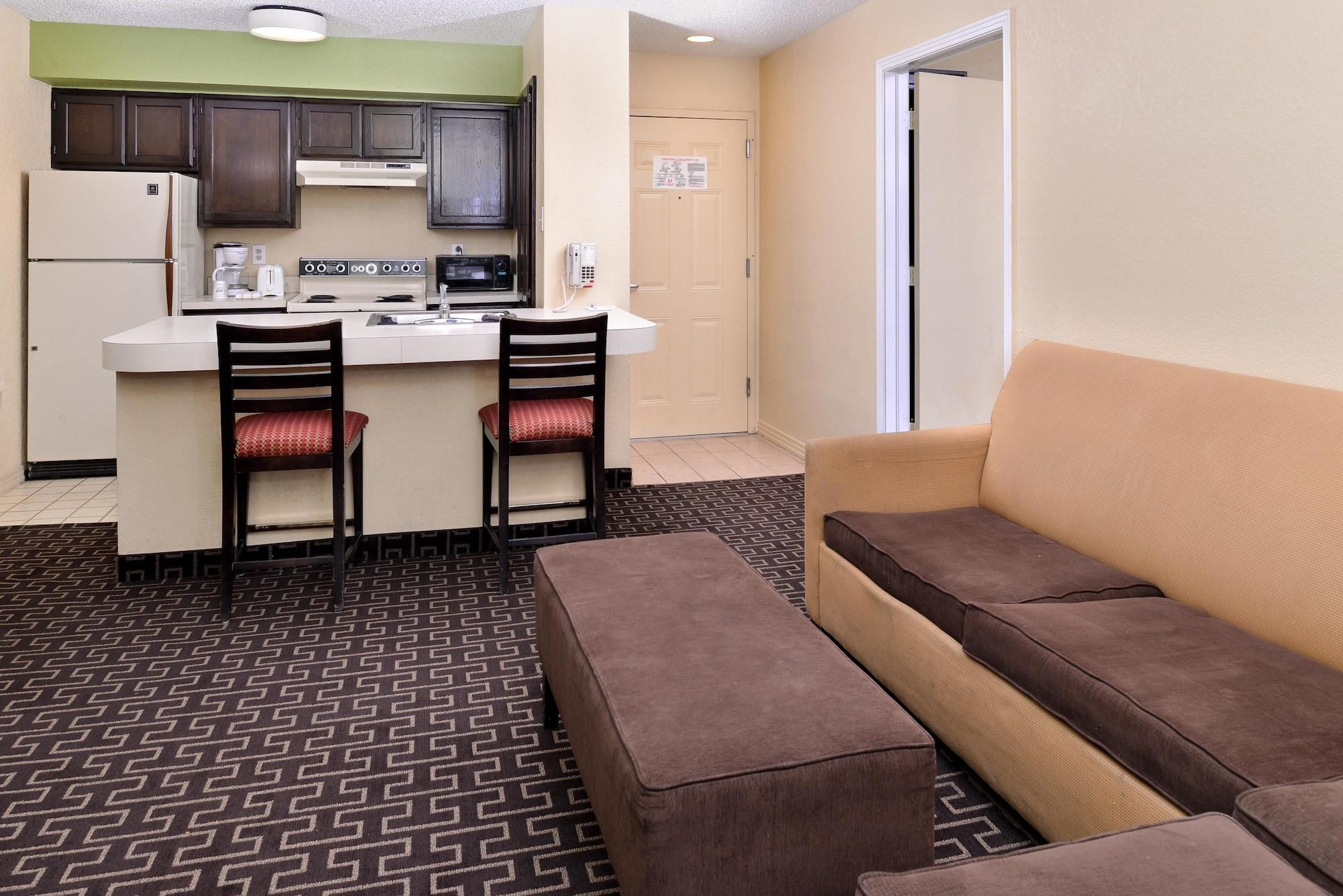Americas Best Value Inn & Suites Extended Stay - Tulsa Exterior foto