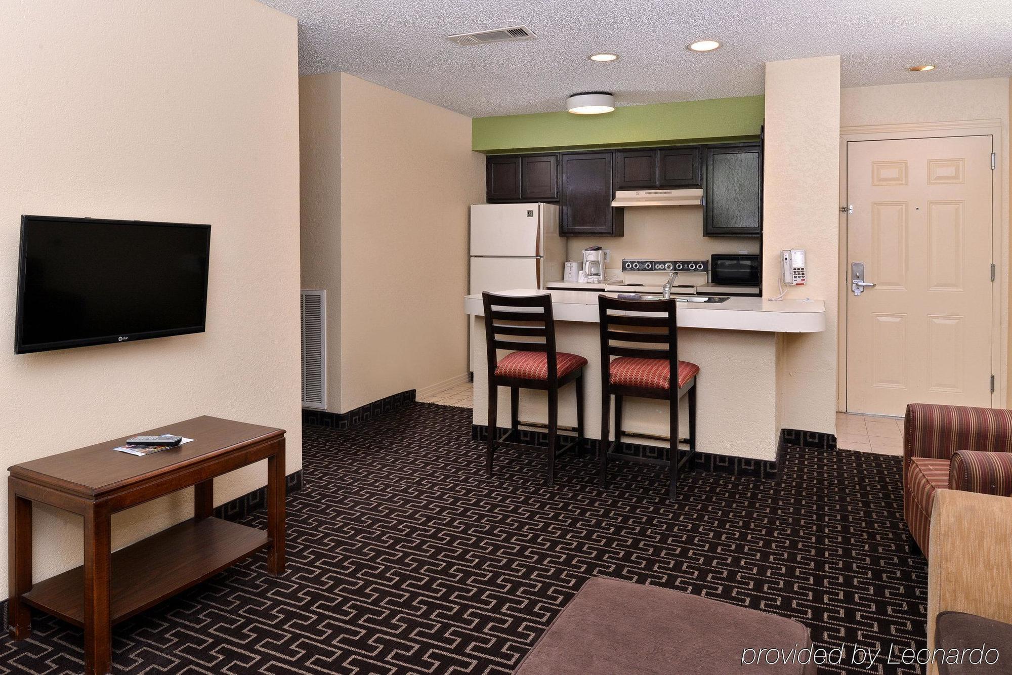Americas Best Value Inn & Suites Extended Stay - Tulsa Exterior foto