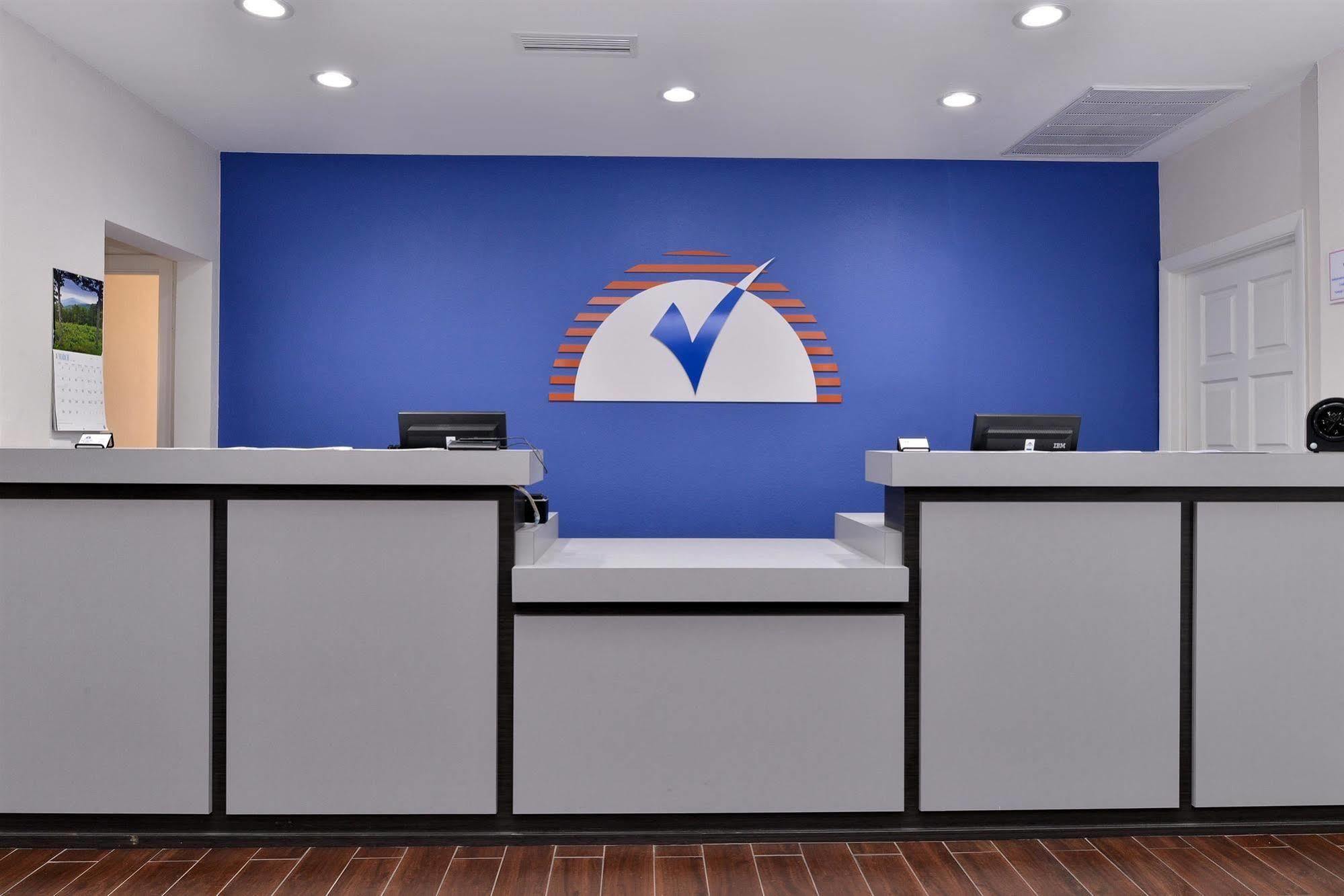 Americas Best Value Inn & Suites Extended Stay - Tulsa Exterior foto