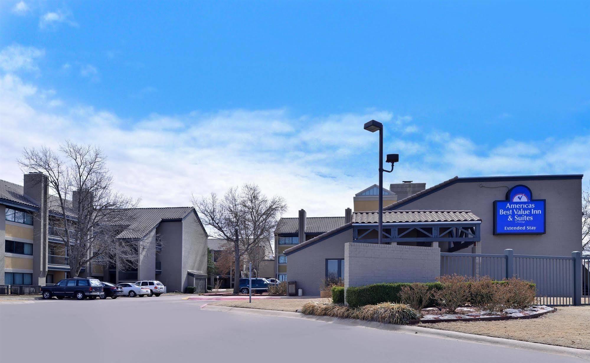 Americas Best Value Inn & Suites Extended Stay - Tulsa Exterior foto